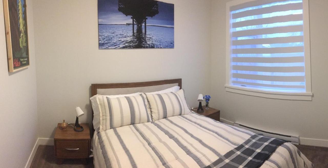 Mollys Cottage-The Suite On Vancouver Island Near Yyj Airport And The Wa And Bc Ferries North Saanich Exterior foto